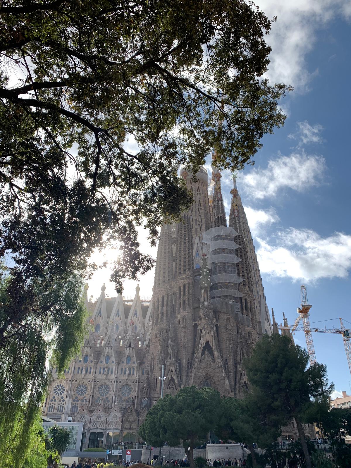 Sagrada Familia – Catedrala care atinge cerul